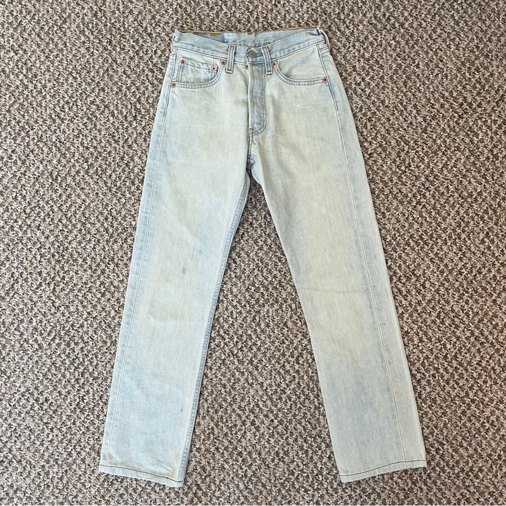 Vintage 2001 European Button Fly Levi’s 501 - Light Blue Bleach Wash - Picture 3 of 13